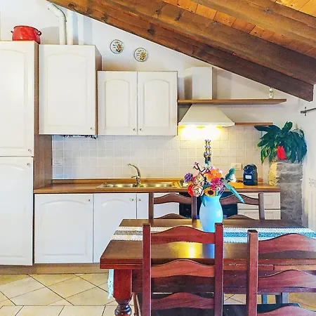 Annika By Interhome Apartamento Cocquio Trevisago
